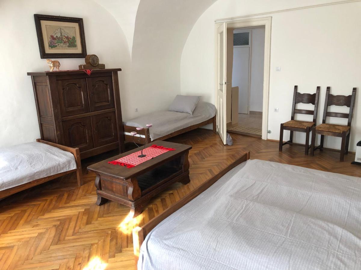 Apartman Becsi Utca Sopron Eksteriør billede